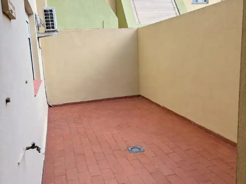 Erdgeschosswohnung mit Garten zum Verkauf in Урбанисасьон Хулиан Бестейро 64, imagen 3
