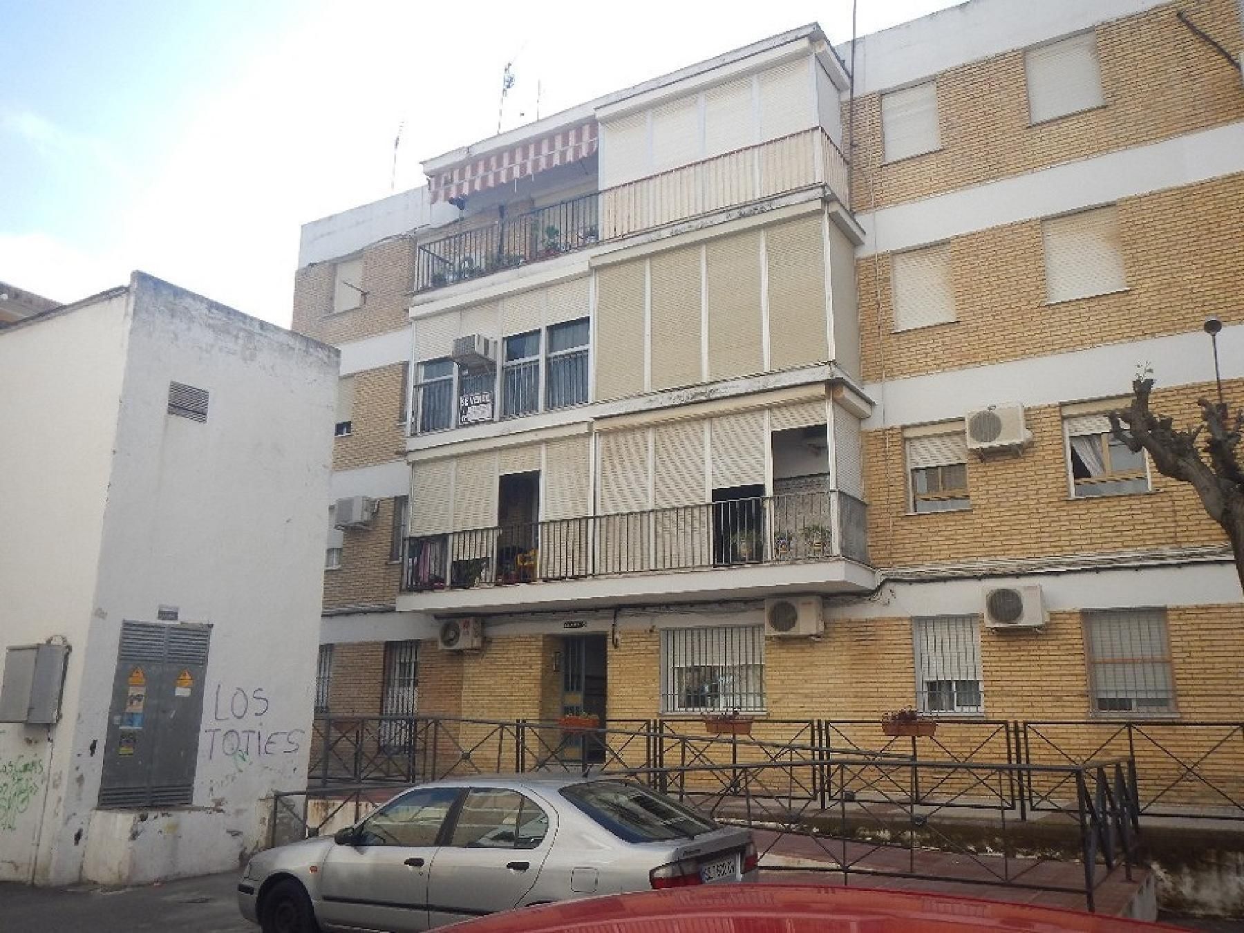 Vista exterior de Pis en venda en La Algaba