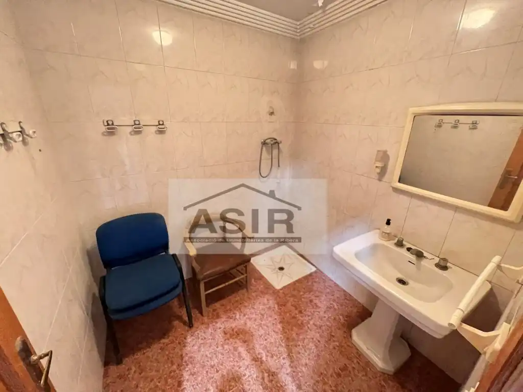 Bathroom of Industrial buildings for rent in Alzira