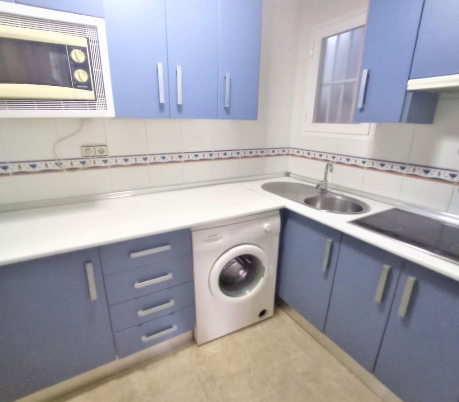 Kitchen of Flat for sale in Fuengirola  with Furnished, Oven and Washing machine