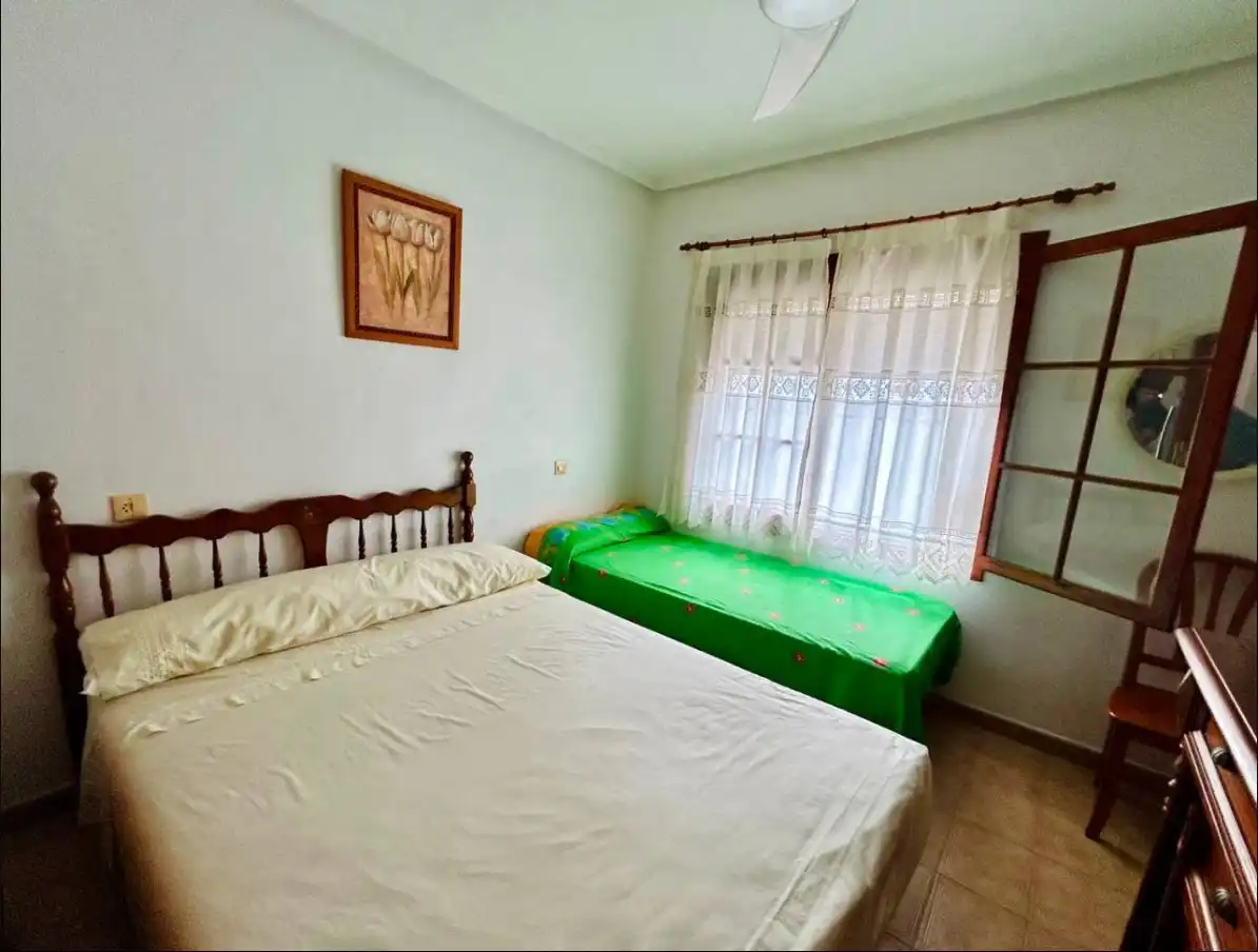 Habitación de Dúplex en venta en Torrevieja con Terraza y Amueblado