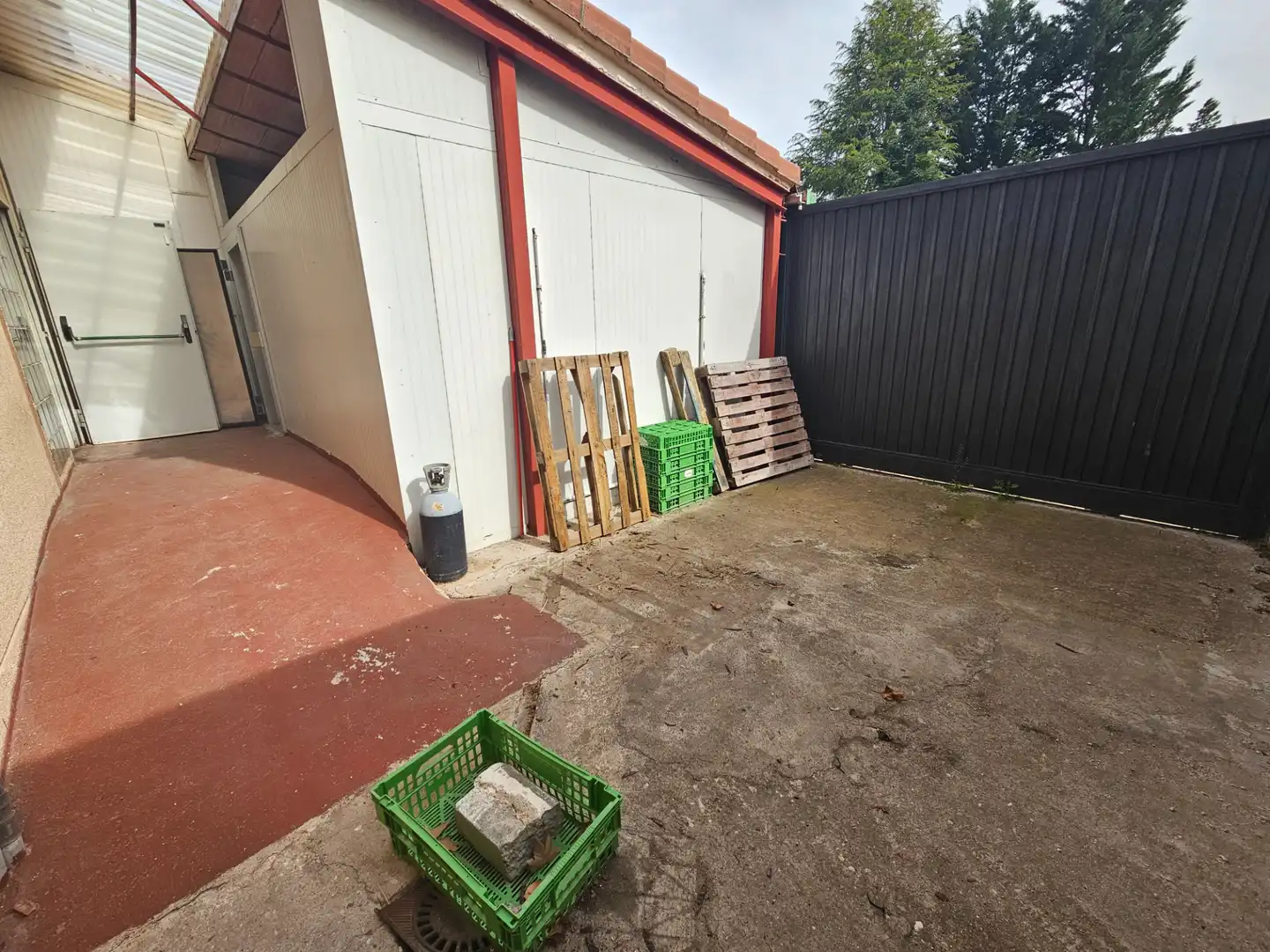 Parkplatz von Geschaftsraum zum Verkauf in Tres Cantos mit Möbliert und Alarm
