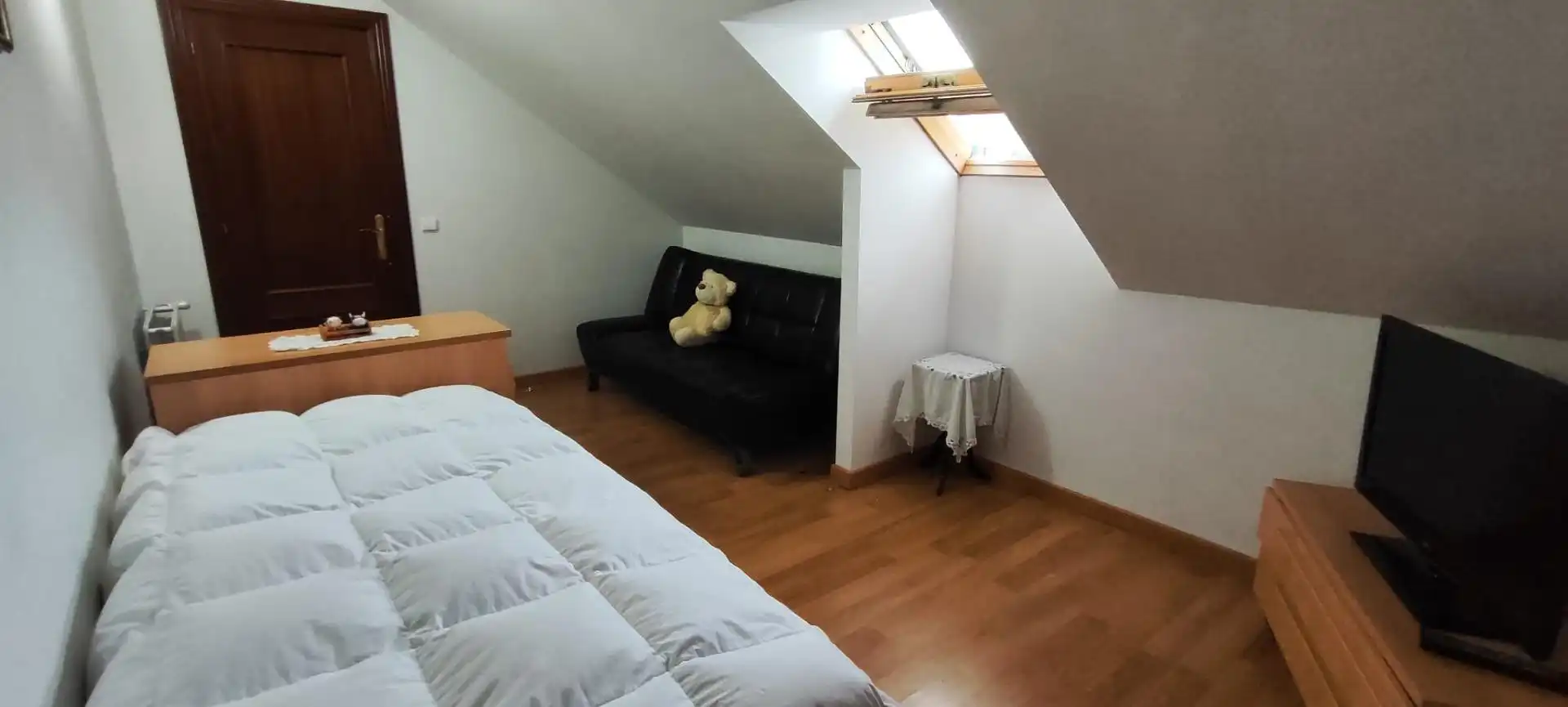 Habitación de Ático en venta en Miengo con Calefacción, Trastero y Balcón