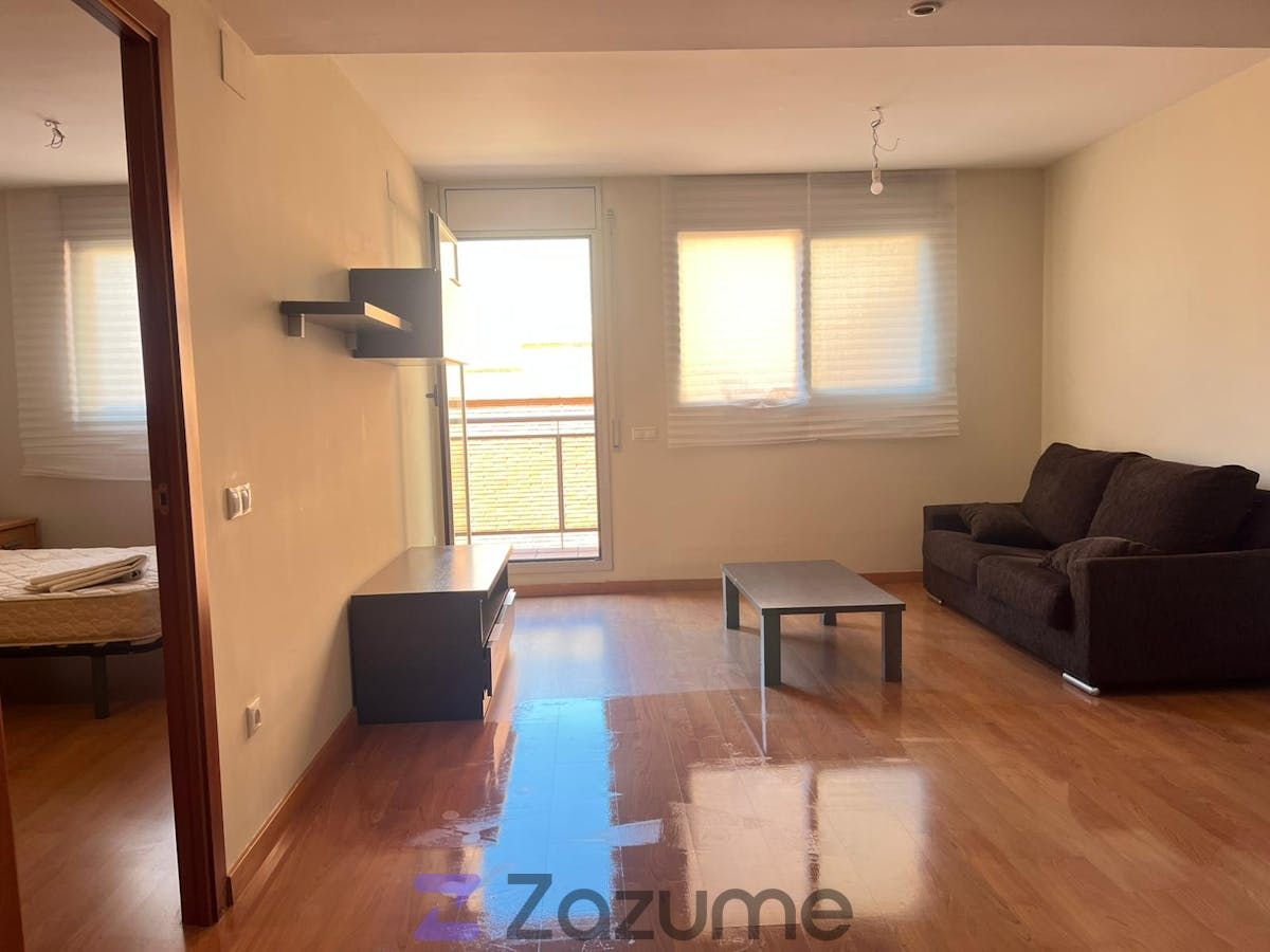 Pis de lloguer a Carrer Antoni de Capmany, El Palau - Escorxador