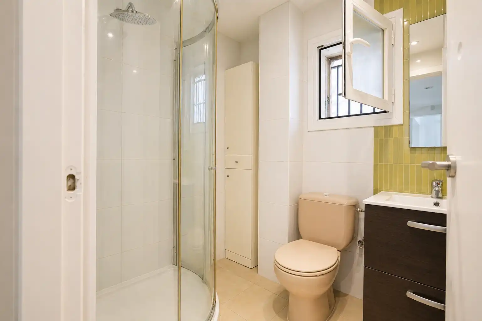 Piso en venta en Plaça Josep Maria Folch i Torres, Mestral