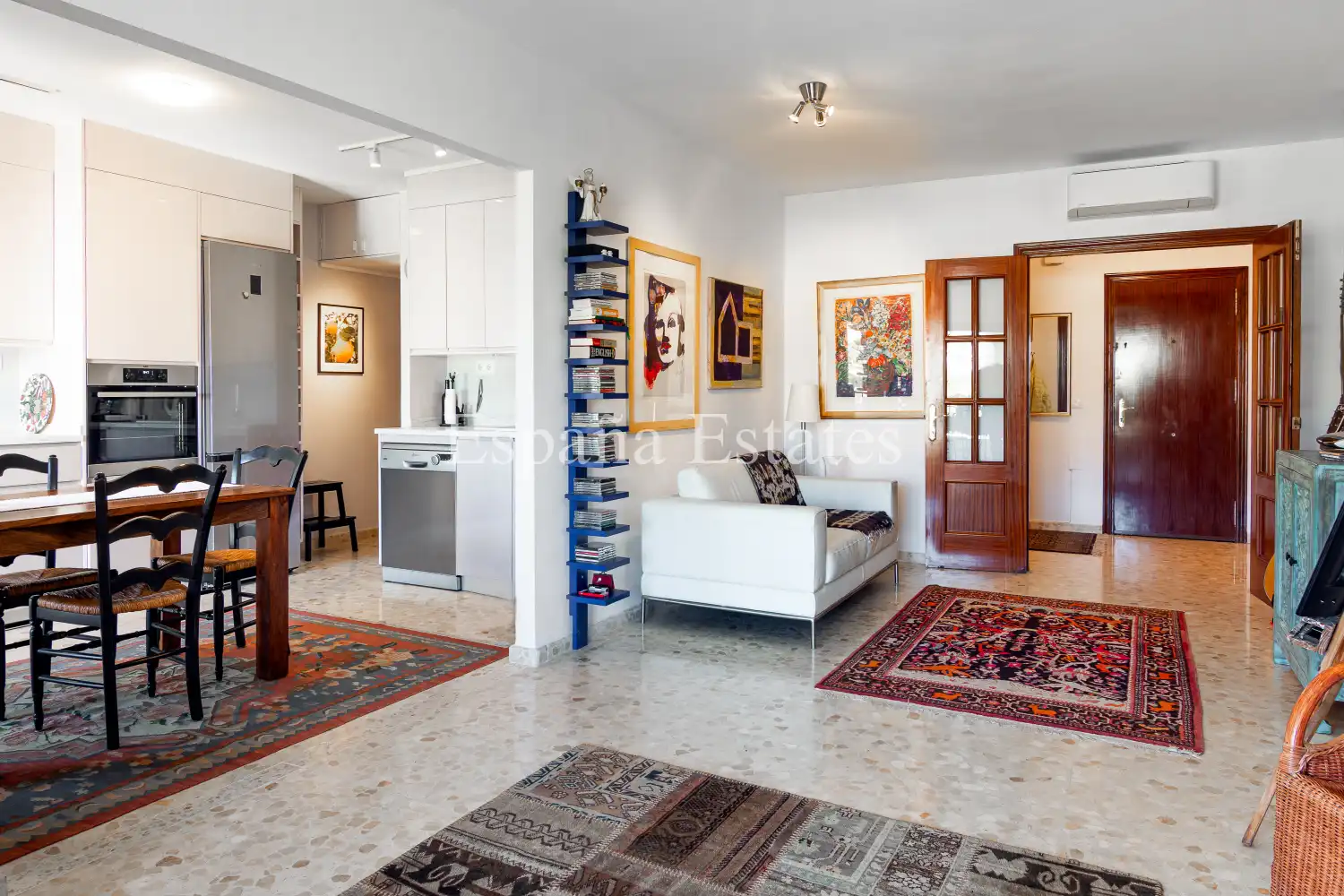 Sala d'estar de Apartament en venda en Nerja amb Aire condicionat, Calefacció i Terrassa