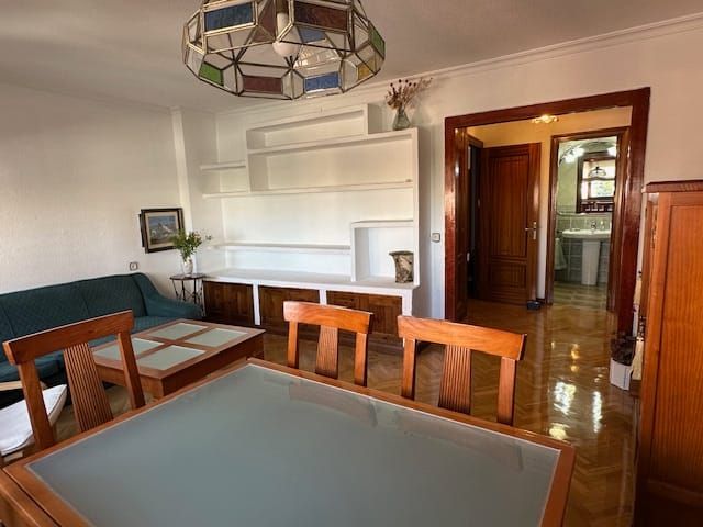 Dining room of Flat to rent in  Madrid Capital  with Air Conditioner, Heating and Parquet flooring