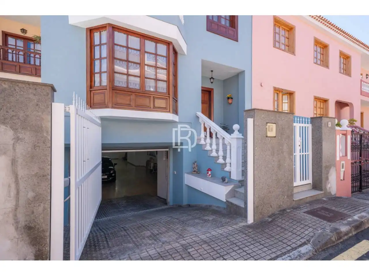 Exterior view of Detached homes for sale in La Orotava  with Parquet flooring, Terrace and Furnished