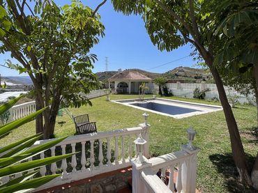 Casa amb piscina en venda a Molvízar