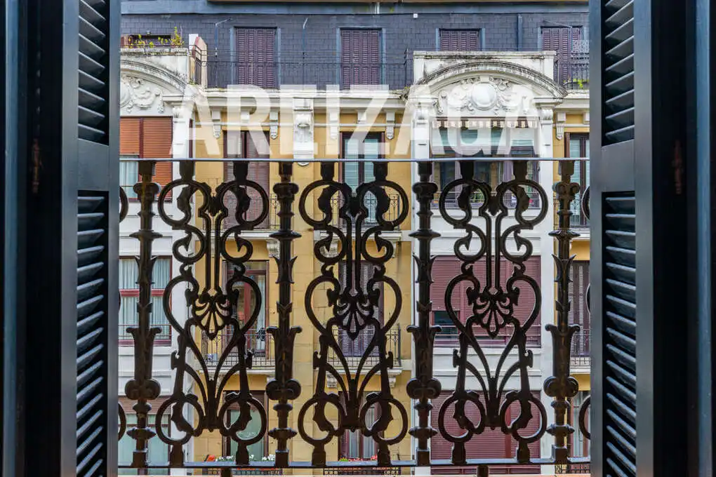 Exterior view of Flat for sale in Donostia - San Sebastián   with Heating and Balcony