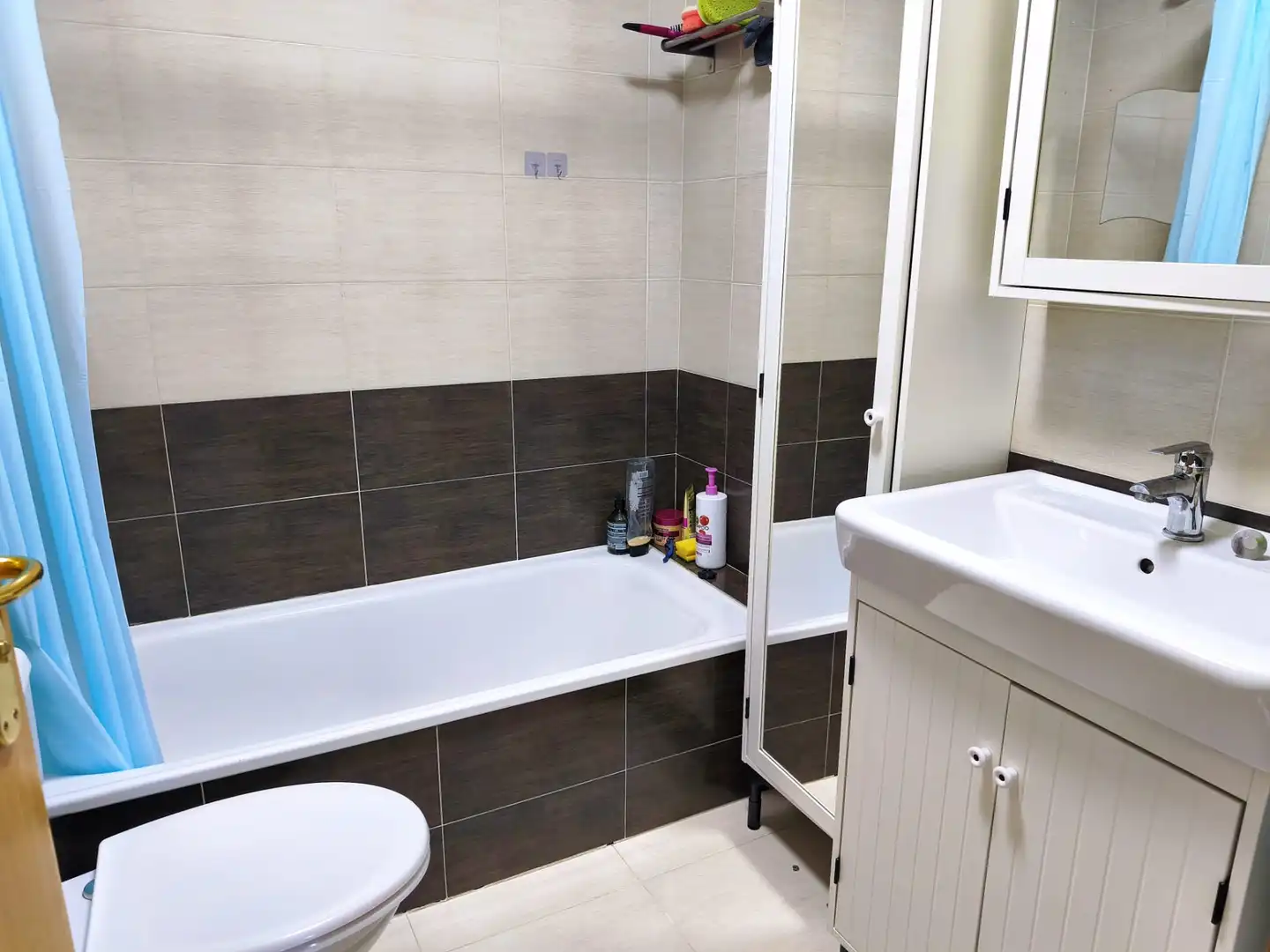 Baño de Piso en venta en Ciudad Real con Aire acondicionado, Calefacción y Amueblado