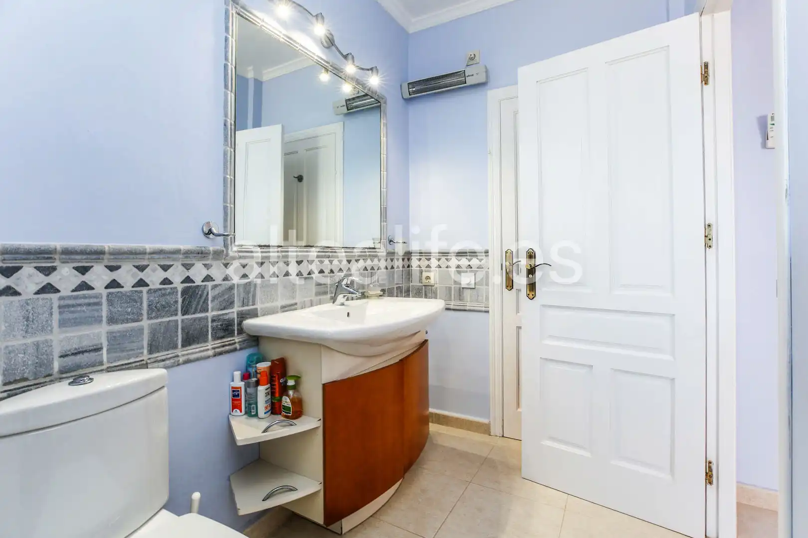 Bathroom of Houses for sale in Altea  with Air Conditioner, Heating and Private garden