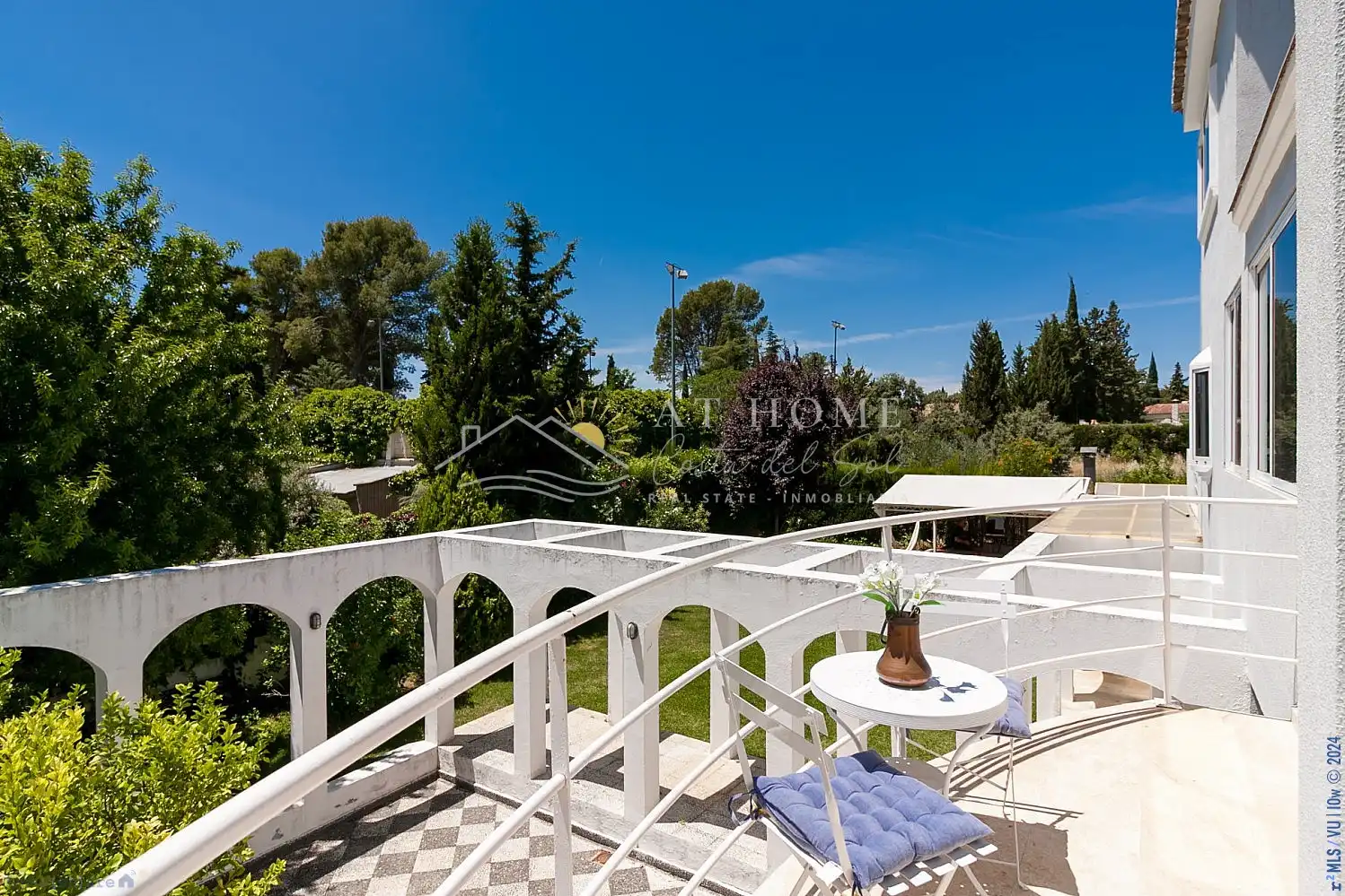 Garden of Houses for sale in Granada  with Swimming Pool