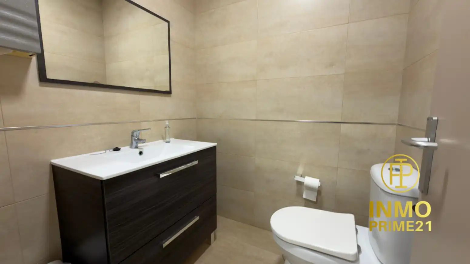 Bathroom of Commercial properties for sale in Santander
