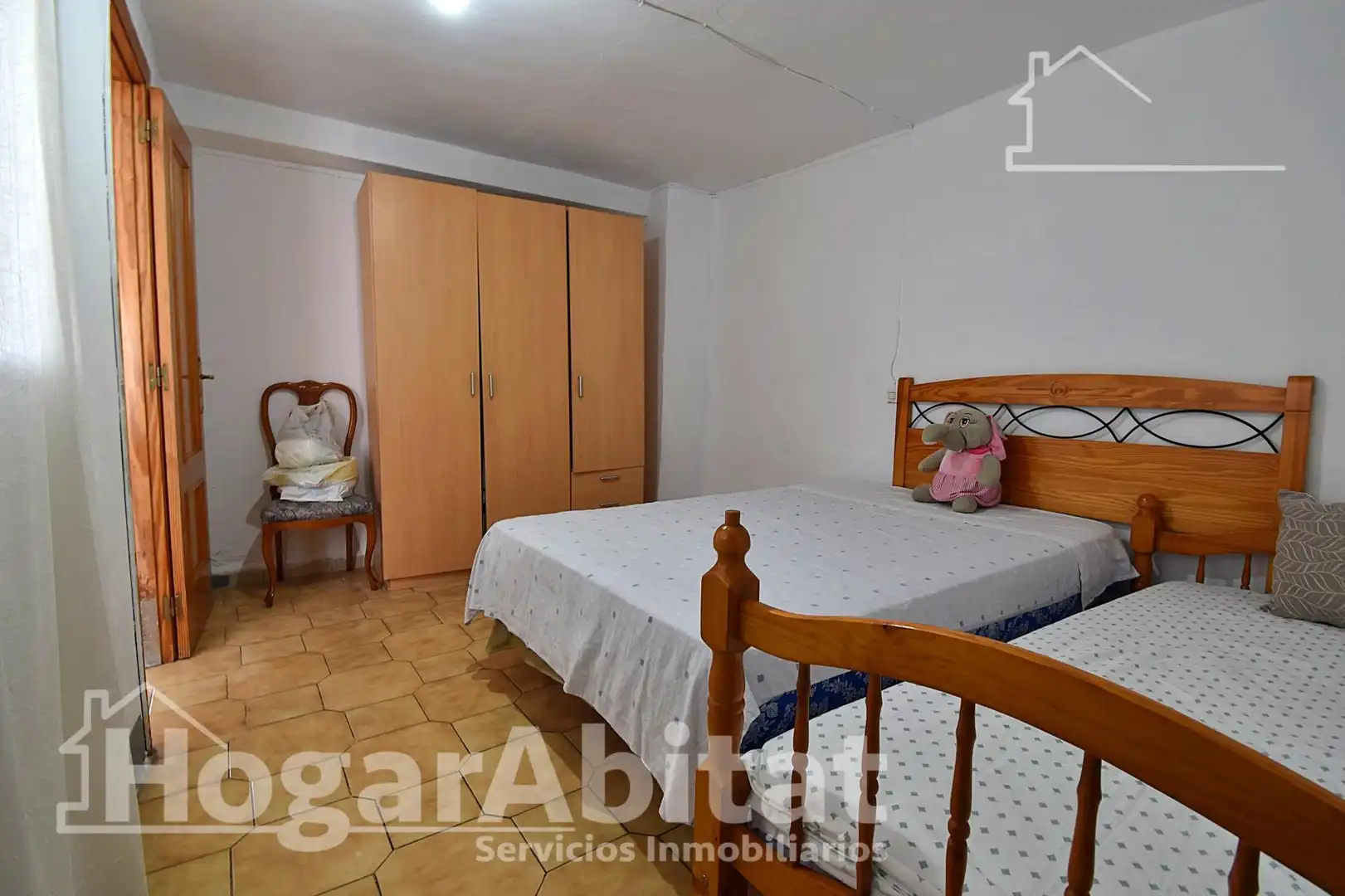 Bedroom of Houses for sale in Oliva  with Air Conditioner, Heating and Terrace