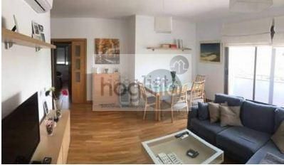 Living room of Flat to rent in  Sevilla Capital  with Air Conditioner, Terrace and Swimming Pool