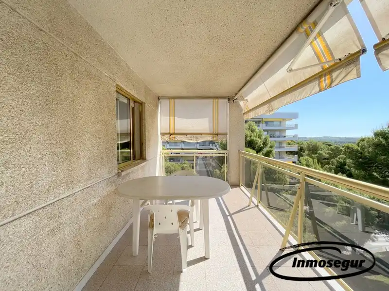 Terraza de Piso en venta en Salou con Terraza, Amueblado y Piscina comunitaria