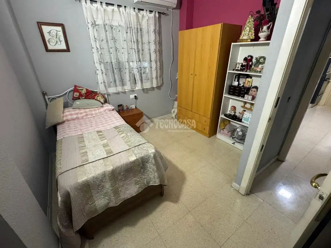 Dormitori de Casa o xalet en venda en Badajoz amb Aire condicionat, Calefacció i Terrassa