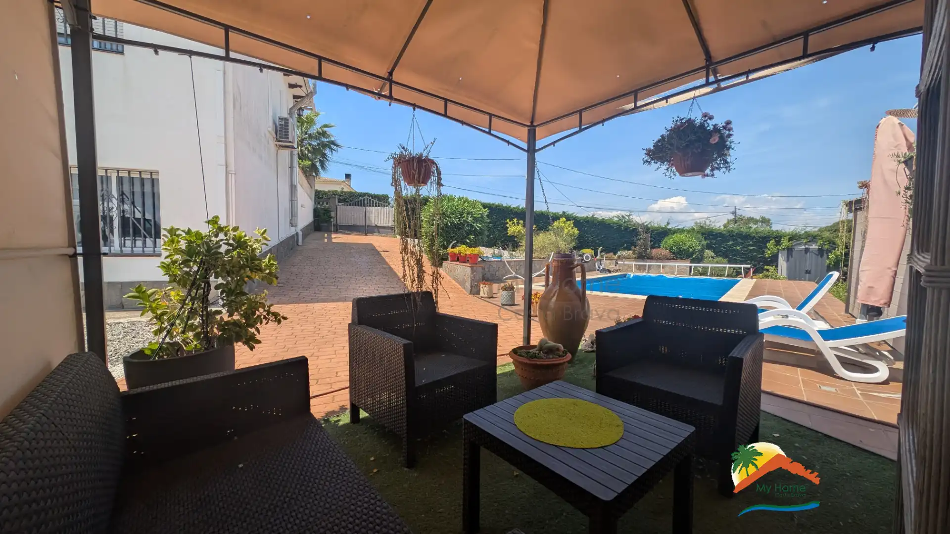 Casa amb piscina en venda a Aiguaviva Parc, imagen 8