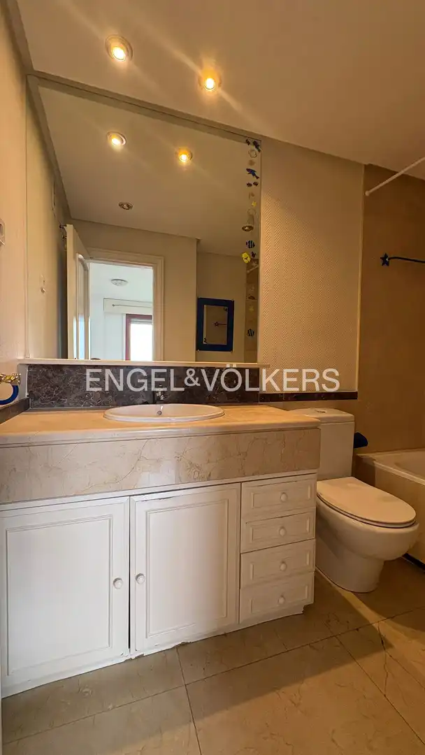Flat with terrace to rent in Zona Carretera del Plantío, imagen 52