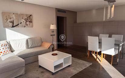 Living room of Flat for sale in  Barcelona Capital  with Air Conditioner and Terrace