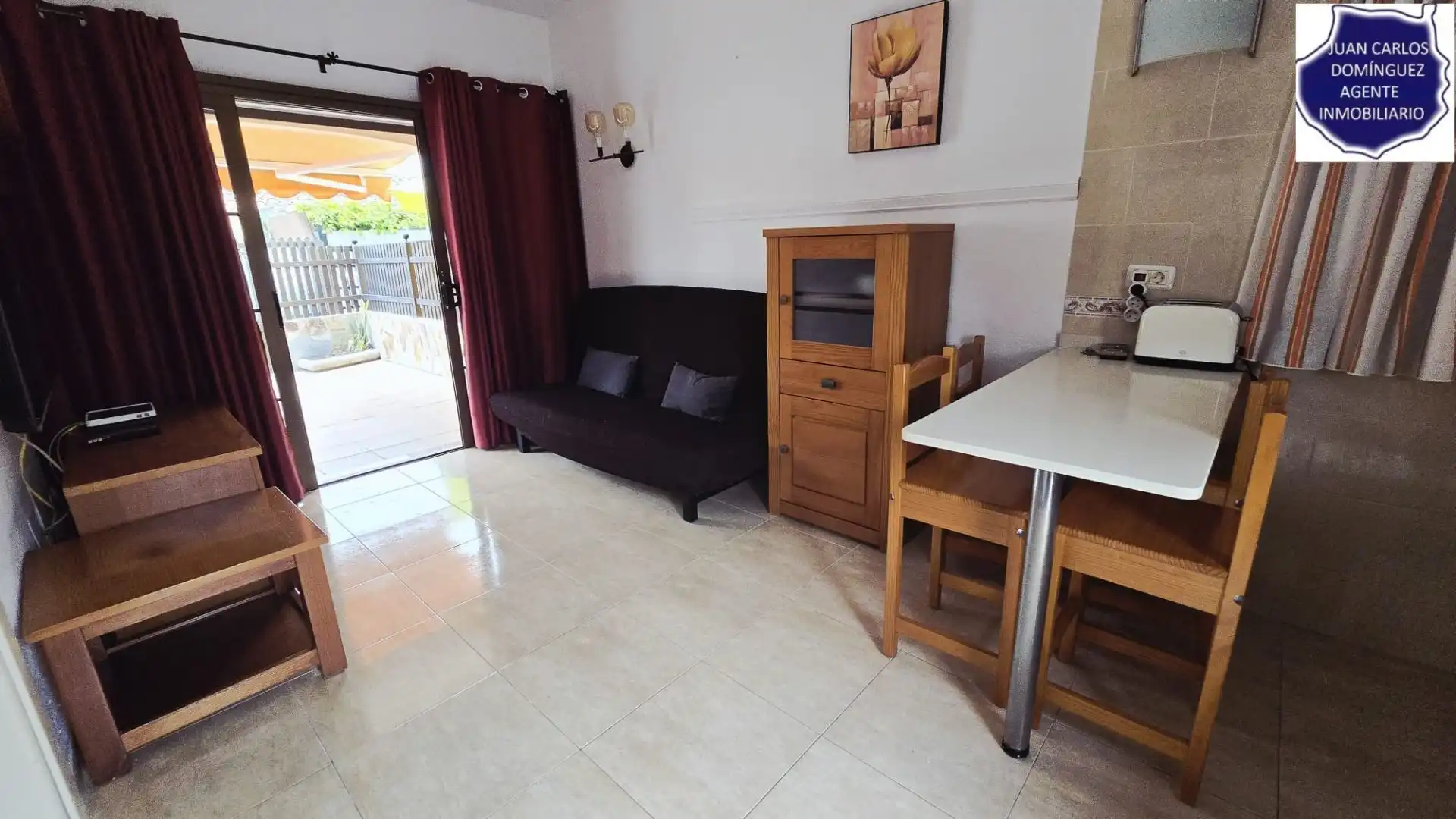 Sala d'estar de Casa o xalet de lloguer en San Bartolomé de Tirajana amb Aire condicionat, Terrassa i Moblat