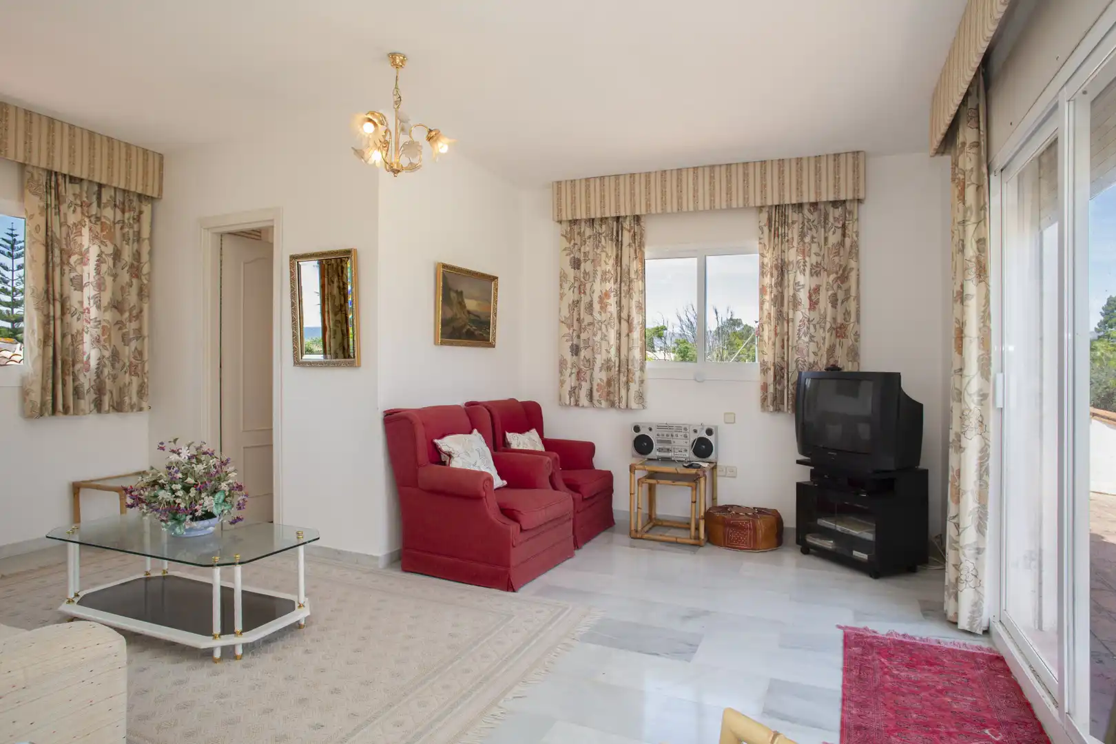 Living room of Houses for sale in Marbella  with Private garden, Terrace and Furnished