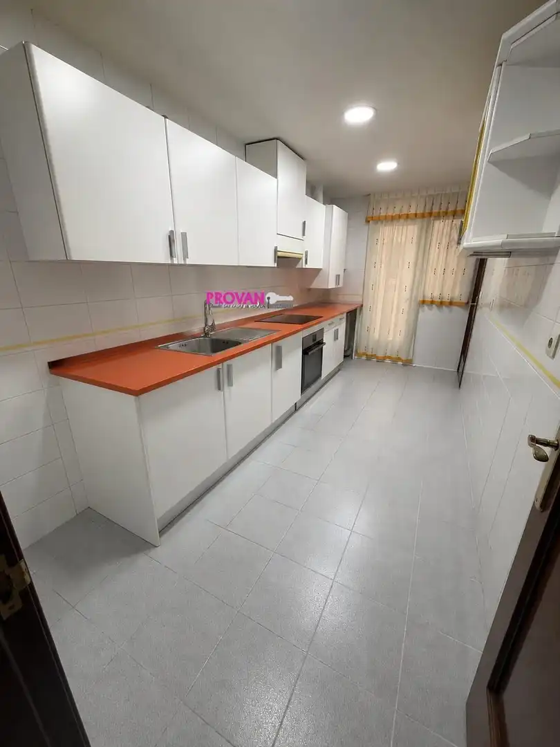 Cuina de Pis en venda en Torrejón de Ardoz amb Aire condicionat, Calefacció i Parquet
