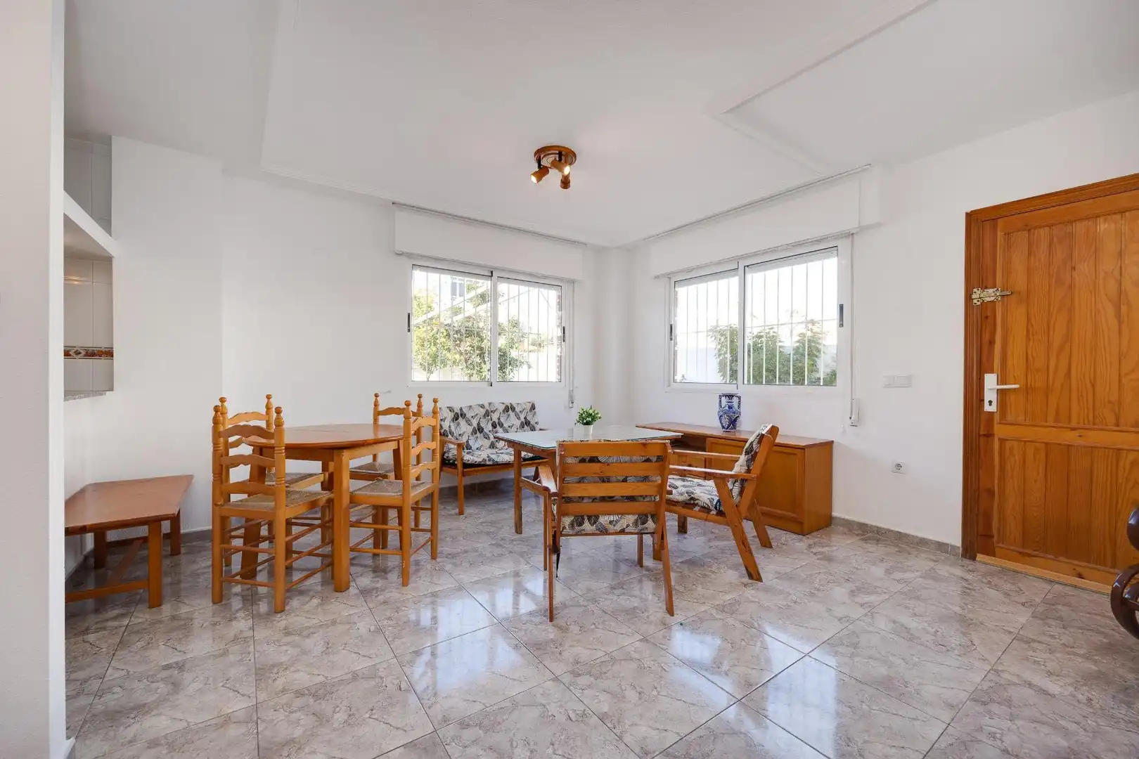 Comedor de Casa o chalet en venta en Torrevieja con Jardín privado, Terraza y Trastero