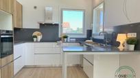 Cuina de Casa o xalet en venda en Gijón  amb Calefacció i Traster