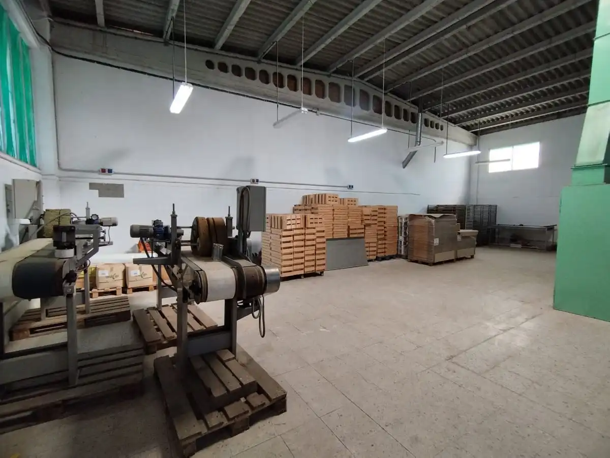 Fabrikhallen zum Verkauf in Montehermoso