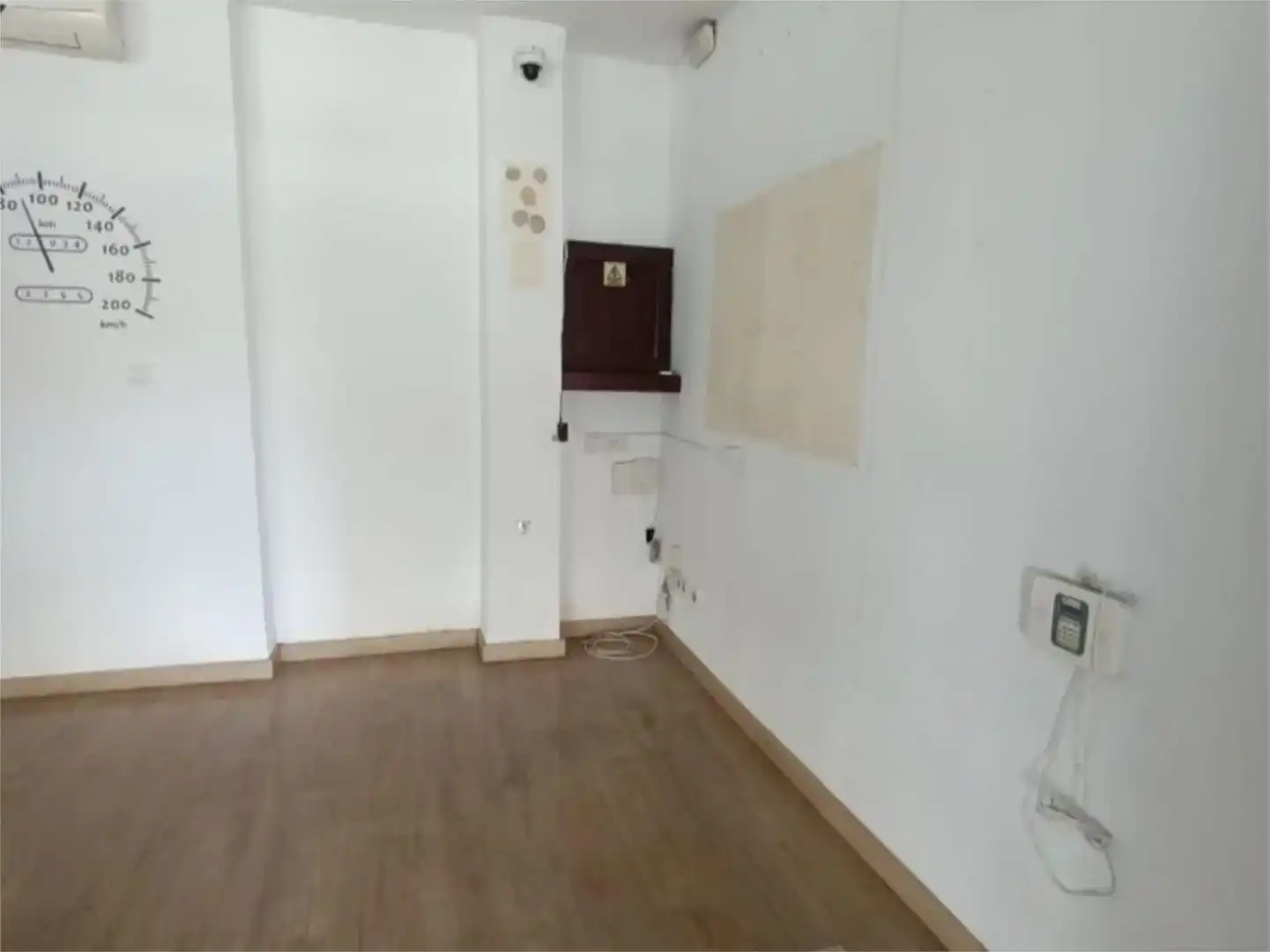 Geschaftsraum zur Miete in Sur