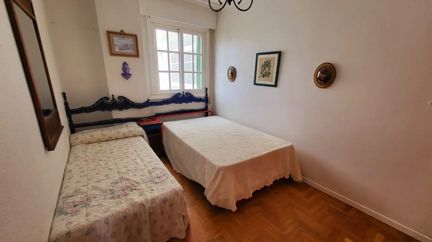 Habitación de Piso en venta en Nigrán con Terraza, Trastero y Balcón