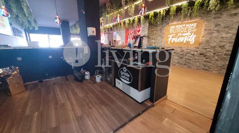 Foto 2 von Geschaftsraum zur Miete in Carrer Pintor Morera I Galícia, Joc de la Bola - Camps d'Esports,  Lleida Capital