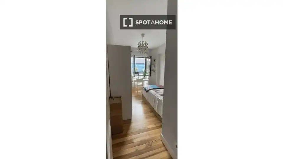 Room in Getxo , Bizkaia