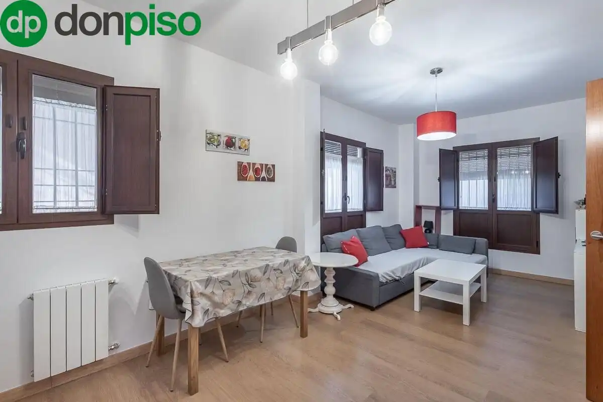 Flat with lift for sale in Calle SALVADOR 2
