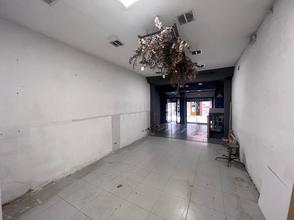 Premises for sale in  Madrid Capital