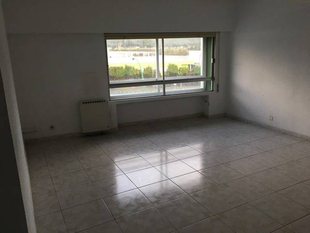 Oficina en Alquiler en Mesoiro