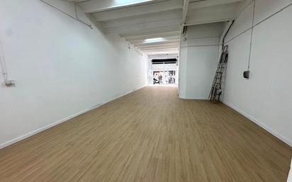 Premises for sale in  Barcelona Capital  with Parquet flooring