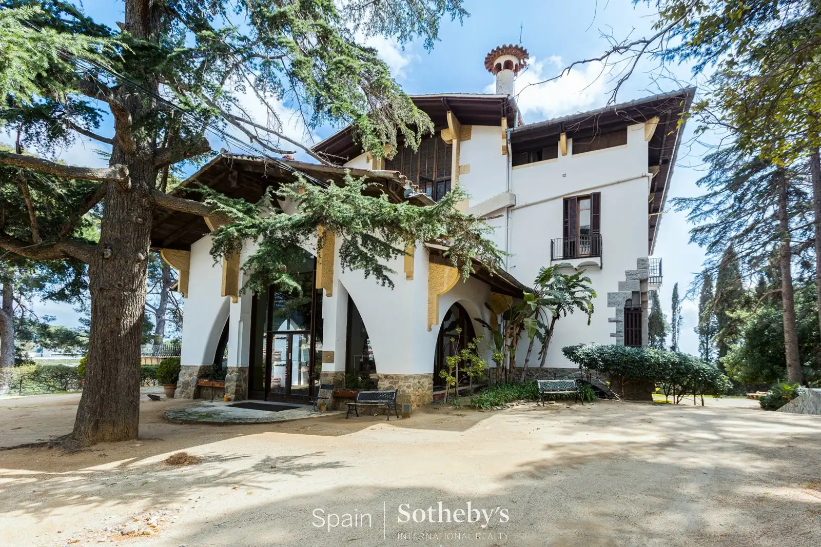 Vista exterior de Finca rústica en venda en Sant Andreu de Llavaneres amb Calefacció, Jardí privat i Terrassa