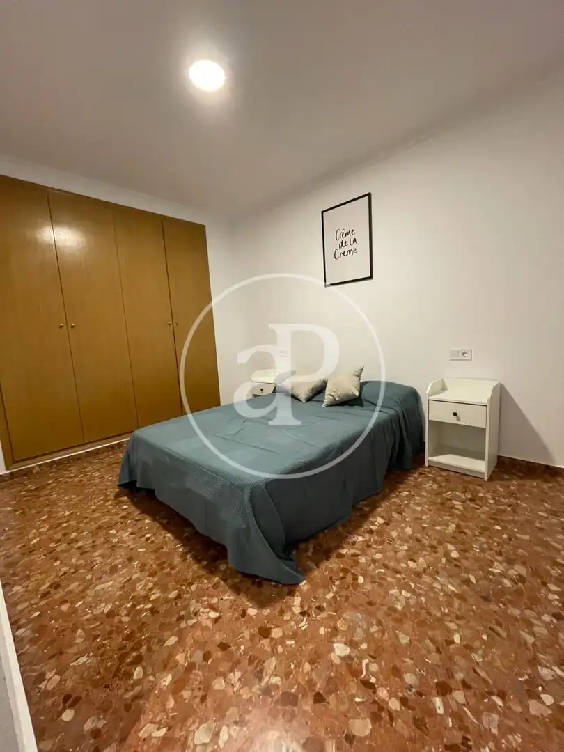 Dormitori de Pis de lloguer en Valencia amb Aire condicionat, Calefacció i Terrassa