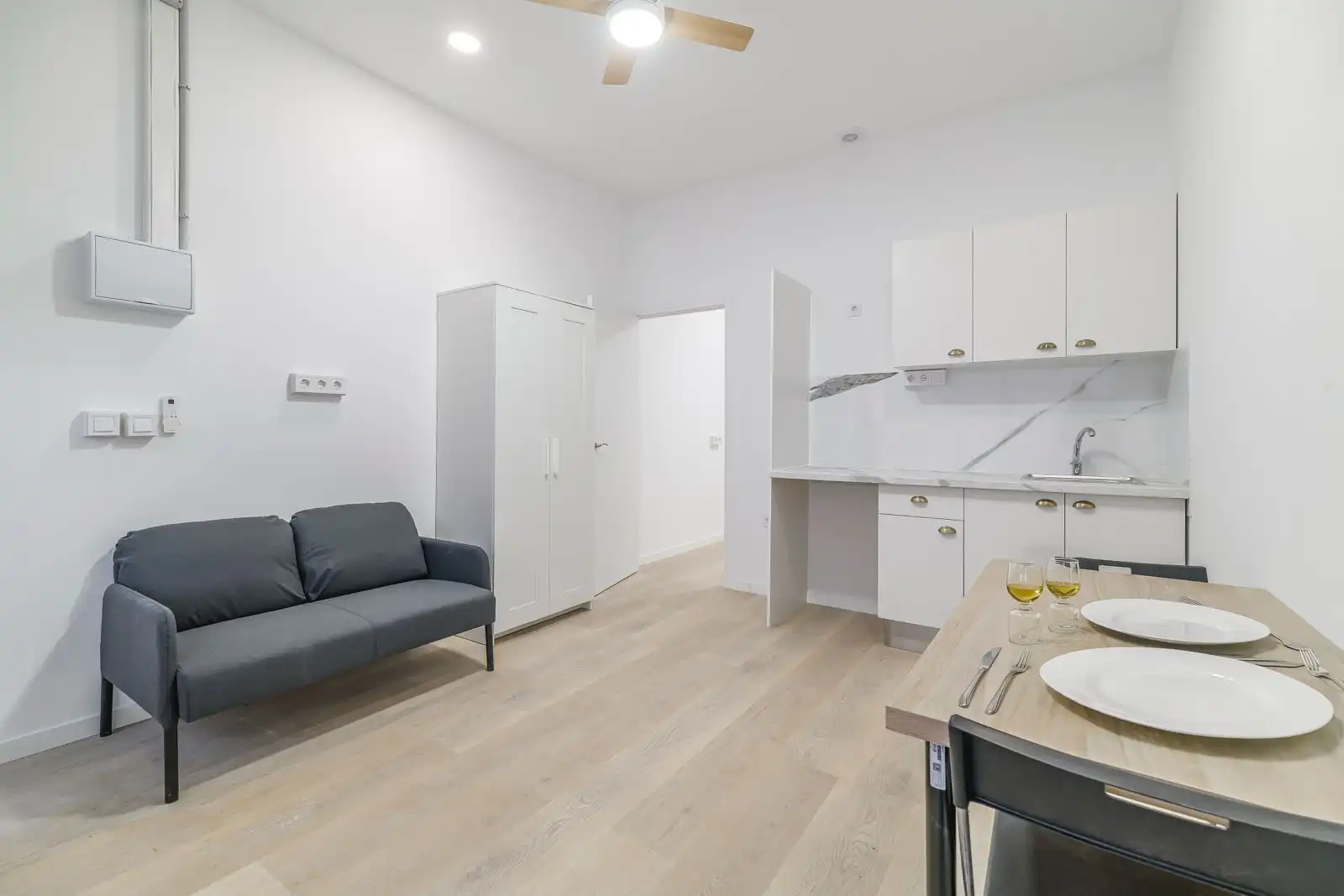 Living room of Flat for sale in Viladecans  with Parquet flooring and Alarm
