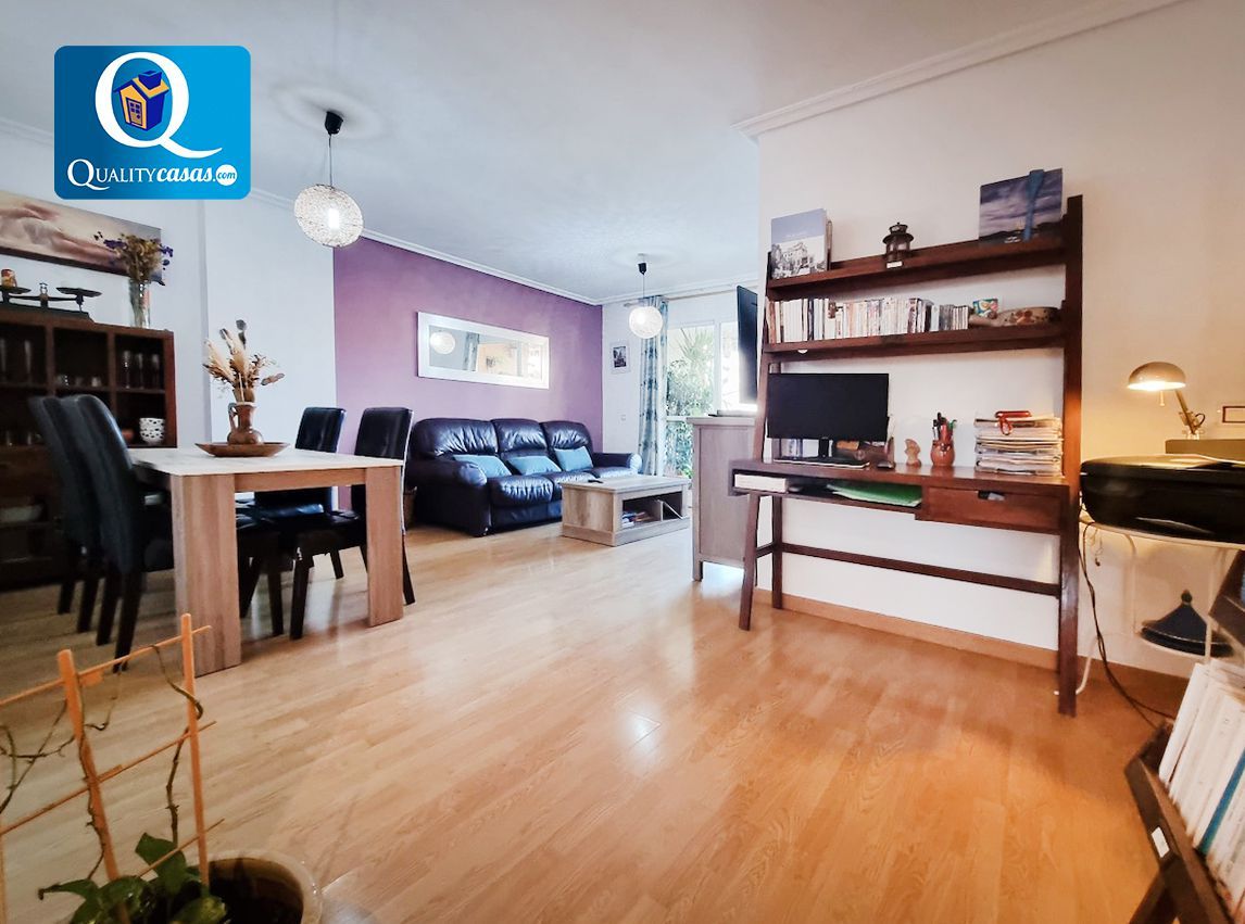 Sala d'estar de Pis en venda en Alicante / Alacant amb Aire condicionat i Terrassa