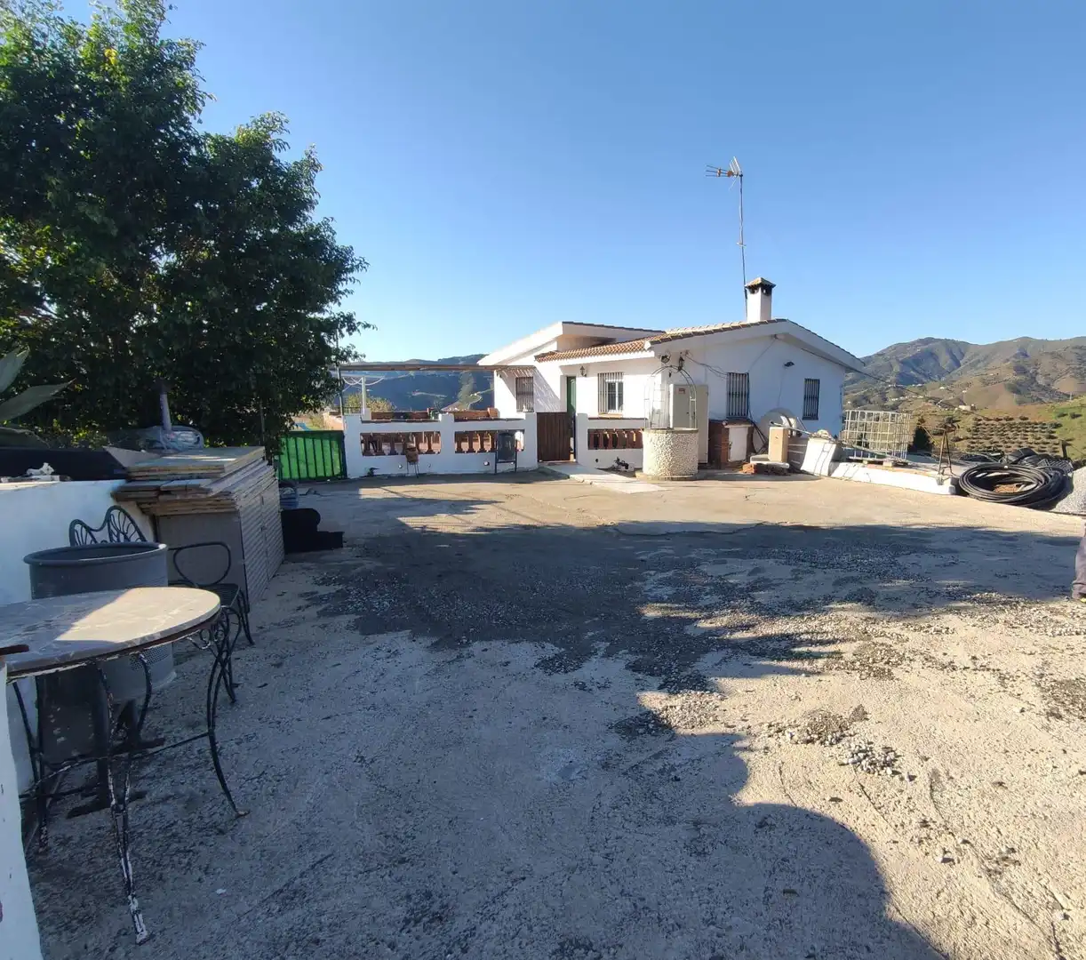 Vista exterior de Finca rústica en venta en Cútar con Jardín privado, Terraza y Piscina