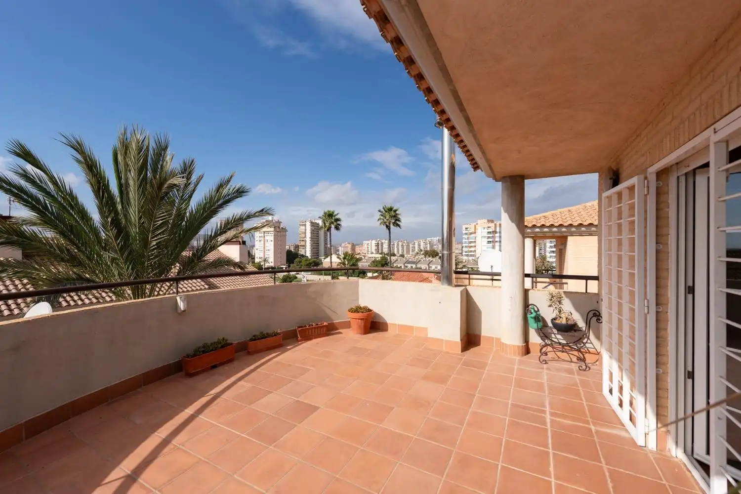 Terrassa de Casa adosada en venda en Alicante / Alacant amb Aire condicionat, Calefacció i Jardí privat