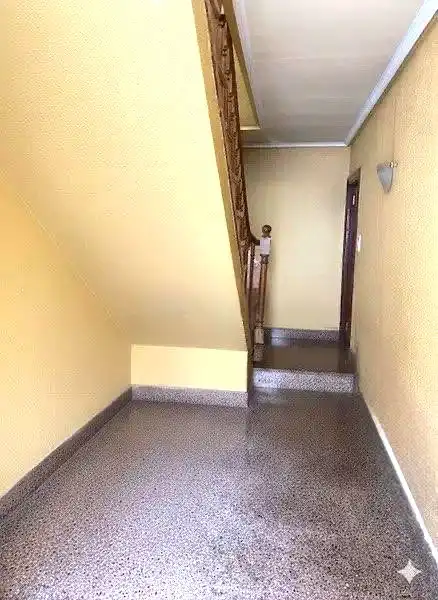 Casa adosada en venta en Usurbil con Calefacción, Parquet y Amueblado