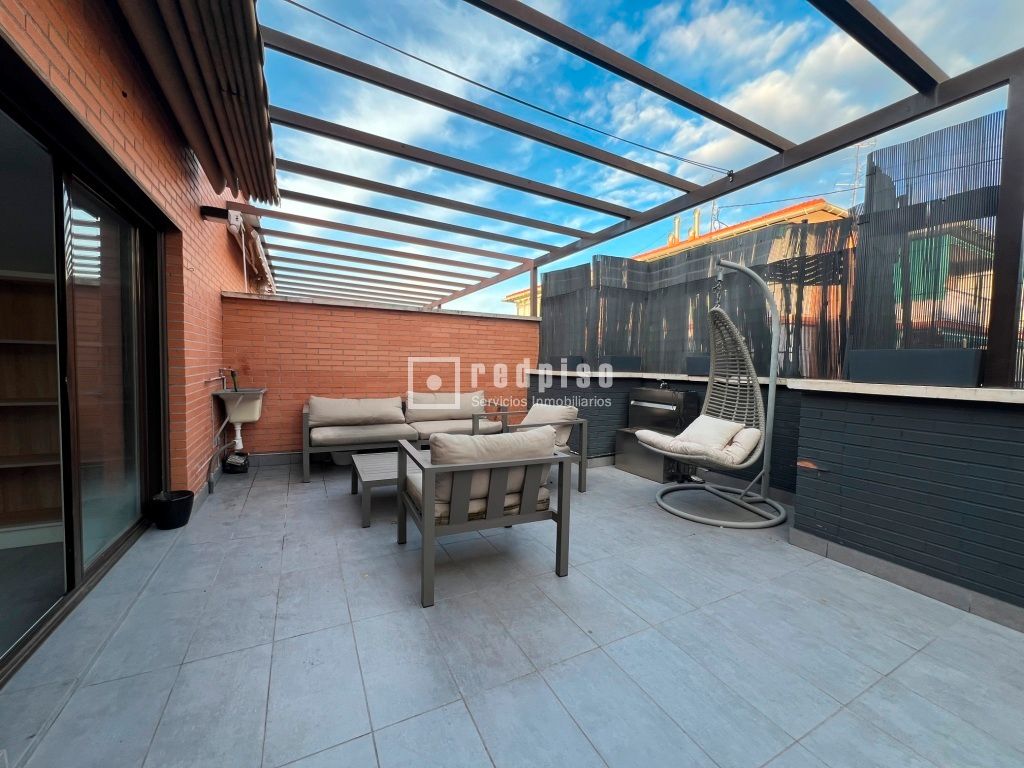 Ático de alquiler en VALDECALERAS, Canillas