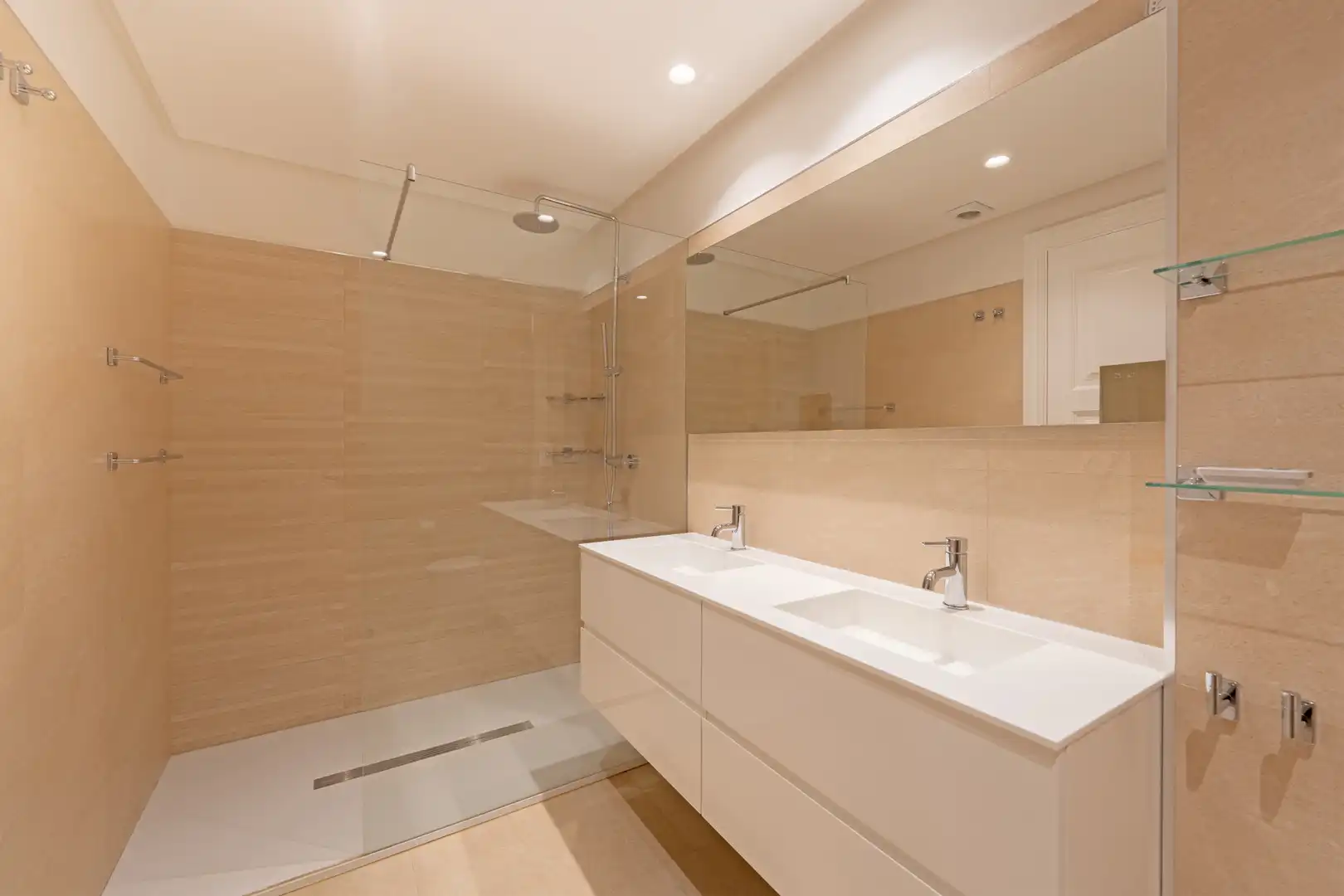 Baño de Planta baja en venta en Estepona con Aire acondicionado, Terraza y Trastero