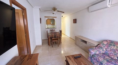 Luminoso apartamento orientado al sur con garaje a pasos del centro!, imatge 2