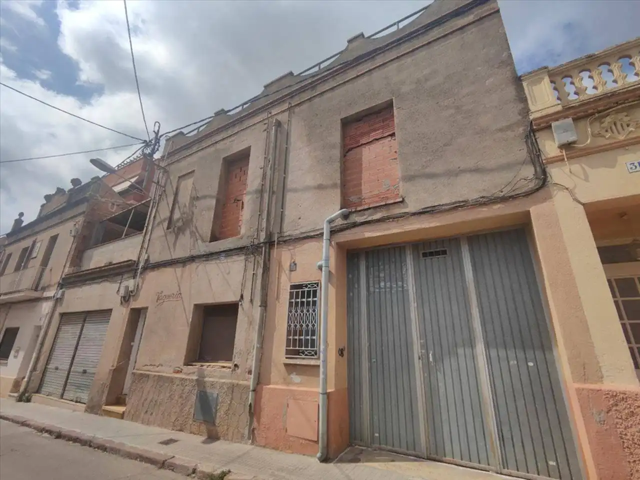 Vista exterior de Terreno en venta en Viladecans